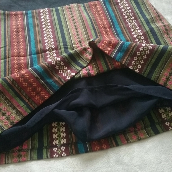 ⭕ 3/$30 Multi Colored Hippy Vibes~ Mini Skirt - Picture 4 of 10